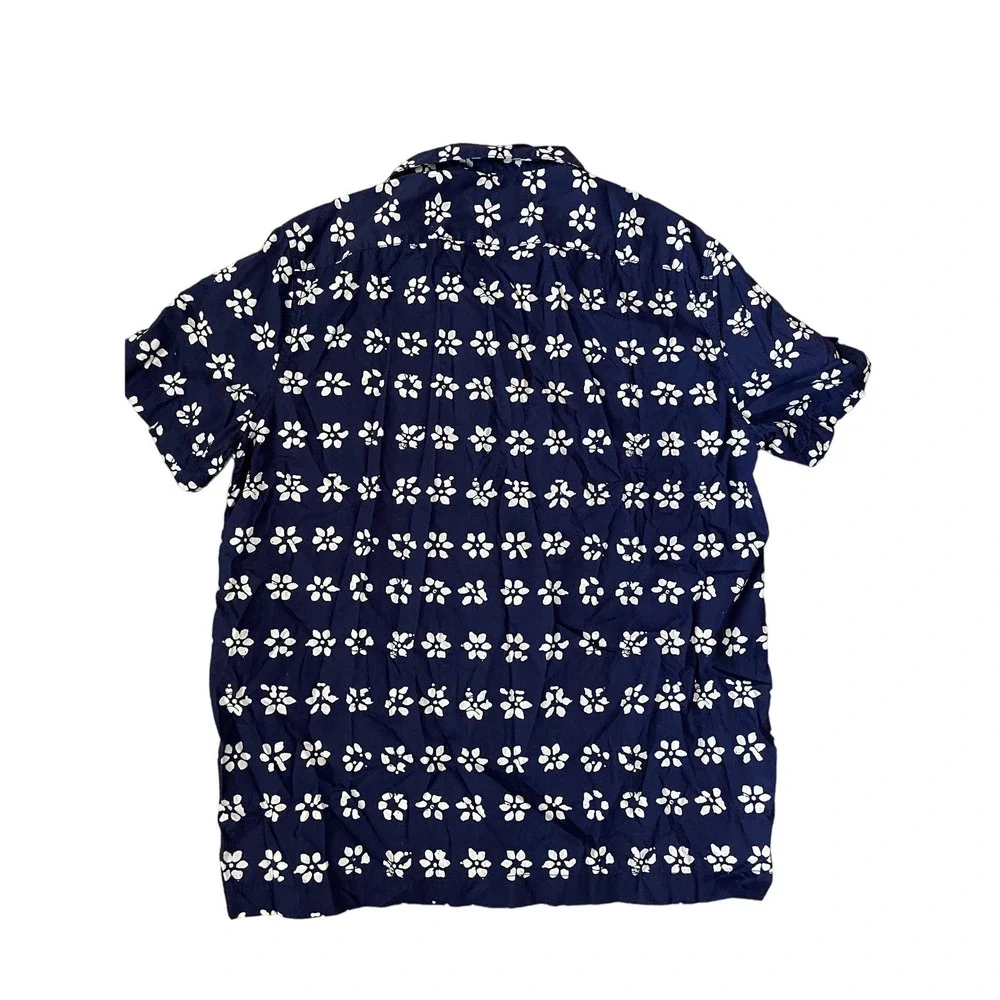 J.‎ Crew Men’s Navy Floral Organic Cotton Button-Up 2 Pocket Size Mediun